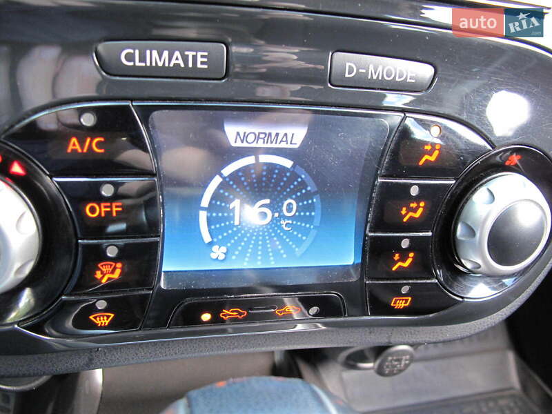 Внедорожник / Кроссовер Nissan Juke 2011 в Киеве