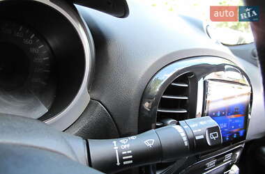 Позашляховик / Кросовер Nissan Juke 2011 в Києві