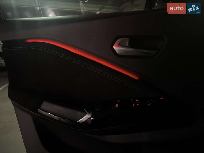Внедорожник / Кроссовер Nissan Juke 2024 в Киеве