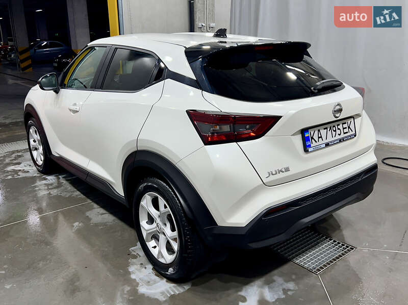 Внедорожник / Кроссовер Nissan Juke 2021 в Киеве