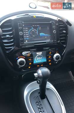 Внедорожник / Кроссовер Nissan Juke 2013 в 