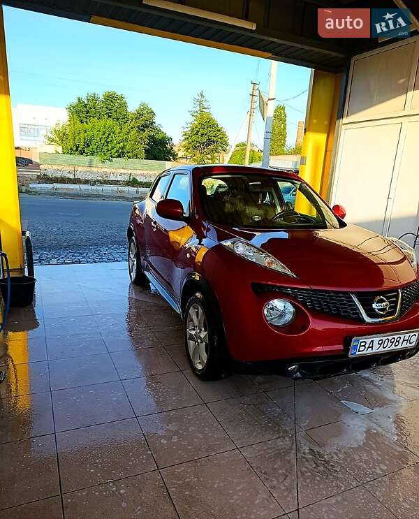 Внедорожник / Кроссовер Nissan Juke 2012 в Гайвороне фото 3 Внедорожник / Кроссовер Nissan Juke 2012 в Гайвороне