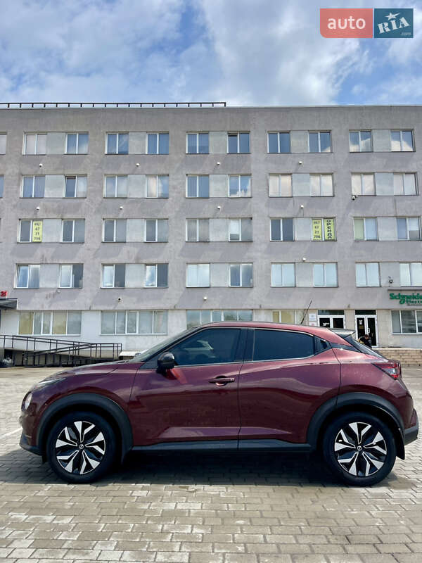 Позашляховик / Кросовер Nissan Juke 2022 в Львові