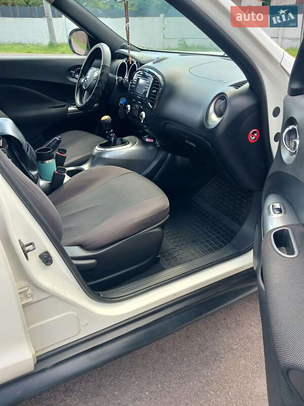 Внедорожник / Кроссовер Nissan Juke 2011 в Киеве