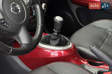 Внедорожник / Кроссовер Nissan Juke 2012 в 