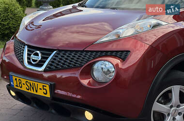 Внедорожник / Кроссовер Nissan Juke 2012 в 