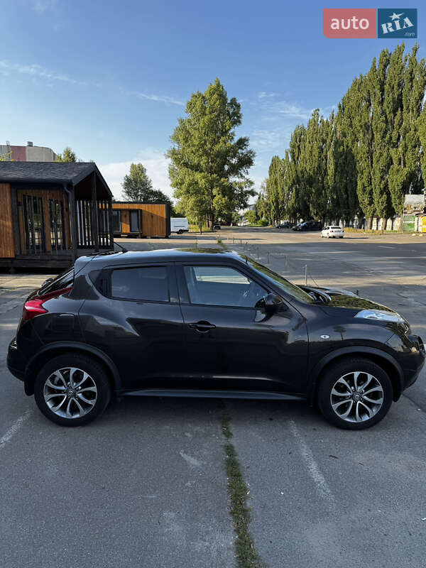 Позашляховик / Кросовер Nissan Juke 2013 в Києві