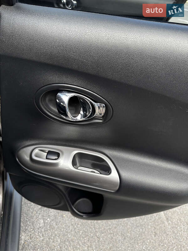 Позашляховик / Кросовер Nissan Juke 2013 в Києві