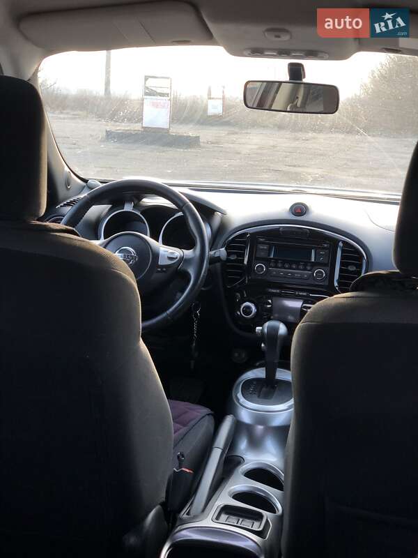 Внедорожник / Кроссовер Nissan Juke 2014 в Хороле