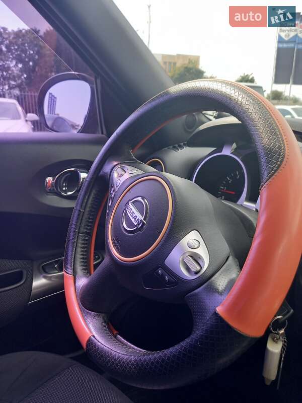 Внедорожник / Кроссовер Nissan Juke 2014 в Полтаве