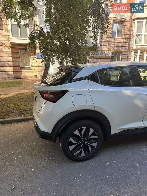 Внедорожник / Кроссовер Nissan Juke 2023 в Полтаве