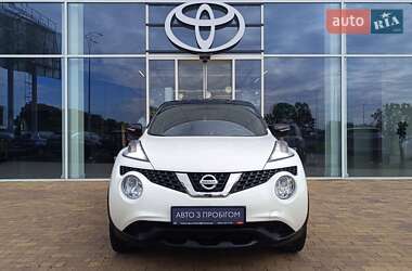 Внедорожник / Кроссовер Nissan Juke 2017 в 