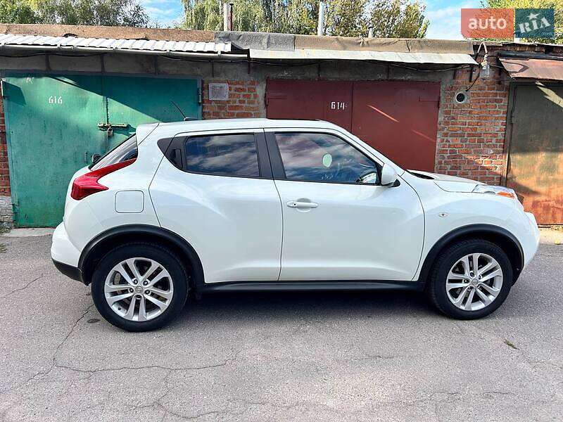 Позашляховик / Кросовер Nissan Juke 2011 в Вінниці