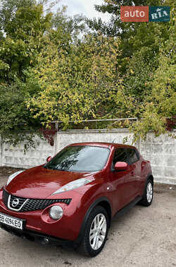 Внедорожник / Кроссовер Nissan Juke 2014 в Вишневом