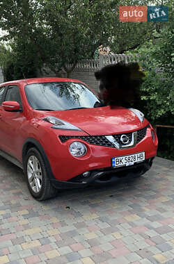 Позашляховик / Кросовер Nissan Juke 2016 в Рівному