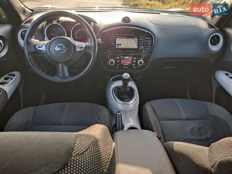 Внедорожник / Кроссовер Nissan Juke 2015 в Звягеле фото 8 Внедорожник / Кроссовер Nissan Juke 2015 в Звягеле