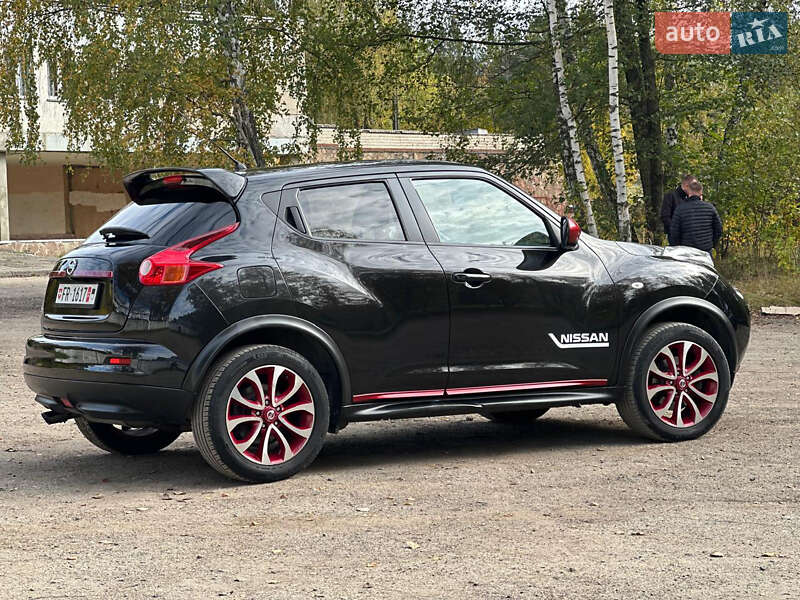 Позашляховик / Кросовер Nissan Juke 2013 в Львові