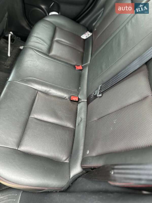 Позашляховик / Кросовер Nissan Juke 2012 в Києві