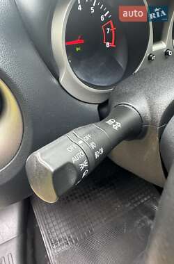 Внедорожник / Кроссовер Nissan Juke 2011 в 