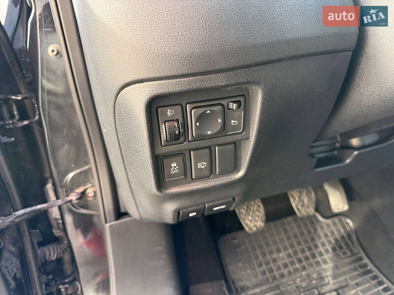 Внедорожник / Кроссовер Nissan Juke 2011 в Харькове фото 16 Внедорожник / Кроссовер Nissan Juke 2011 в Харькове