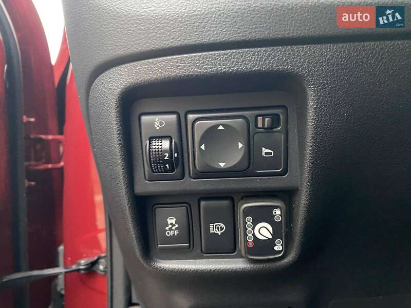 Внедорожник / Кроссовер Nissan Juke 2013 в Николаеве