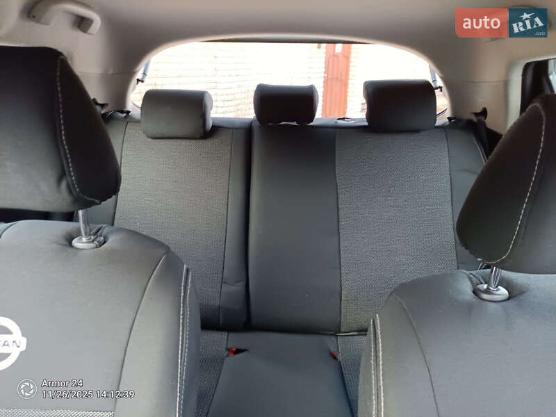 Позашляховик / Кросовер Nissan Juke 2014 в Полтаві