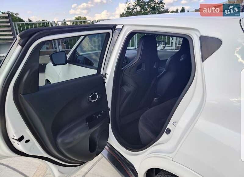 Внедорожник / Кроссовер Nissan Juke 2016 в Киеве