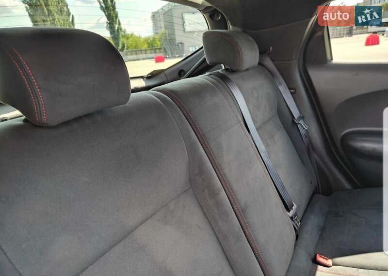 Внедорожник / Кроссовер Nissan Juke 2016 в Киеве