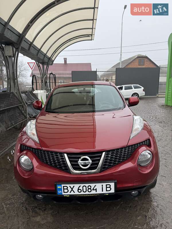 Внедорожник / Кроссовер Nissan Juke 2013 в Хмельницком