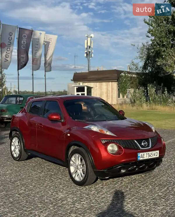 Внедорожник / Кроссовер Nissan Juke 2011 в Запорожье