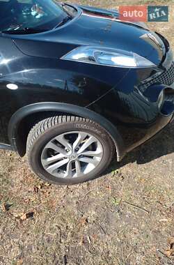 Внедорожник / Кроссовер Nissan Juke 2013 в Синельниково