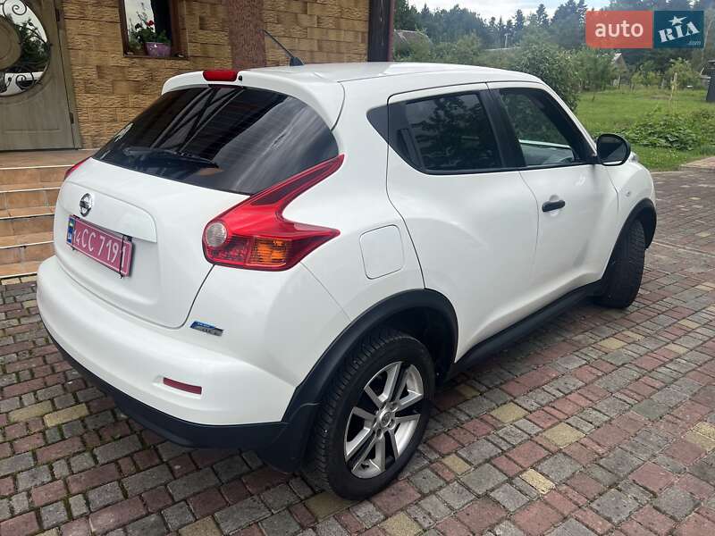 Внедорожник / Кроссовер Nissan Juke 2013 в Калуше