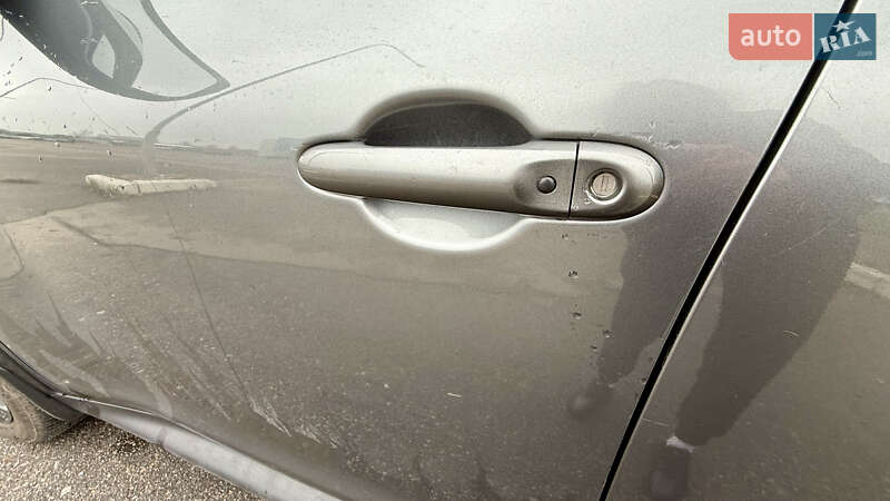 Позашляховик / Кросовер Nissan Juke 2016 в Кременчуці