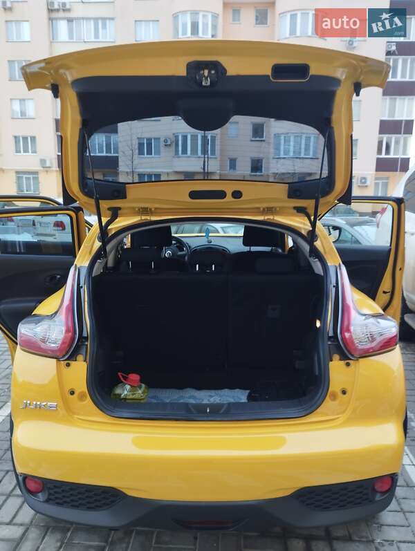 Внедорожник / Кроссовер Nissan Juke 2017 в Каменец-Подольском