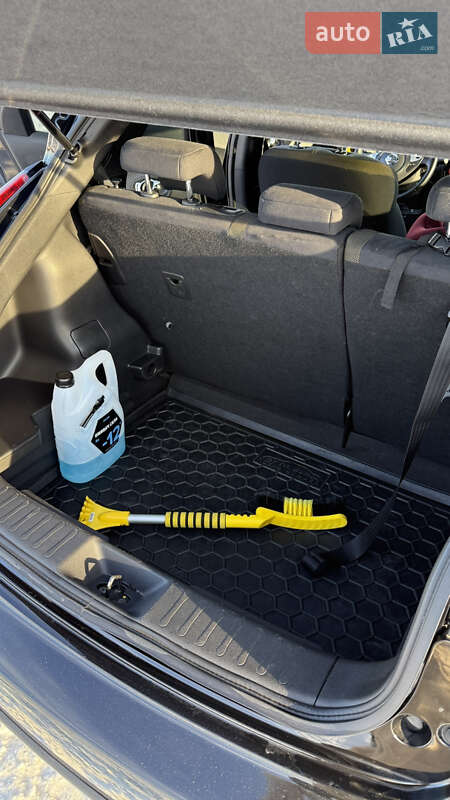 Внедорожник / Кроссовер Nissan Juke 2017 в Софиевской Борщаговке