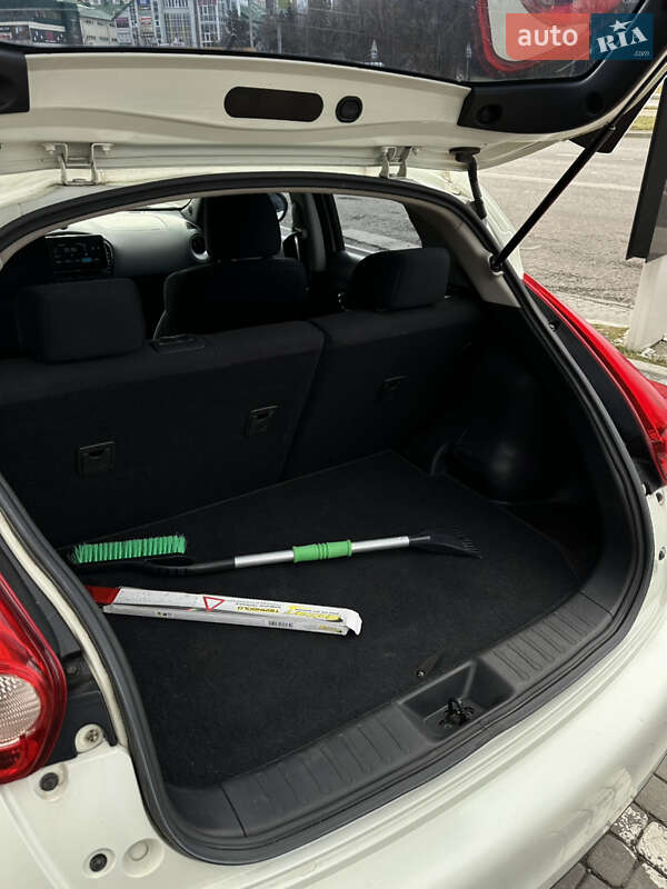 Внедорожник / Кроссовер Nissan Juke 2010 в Львове