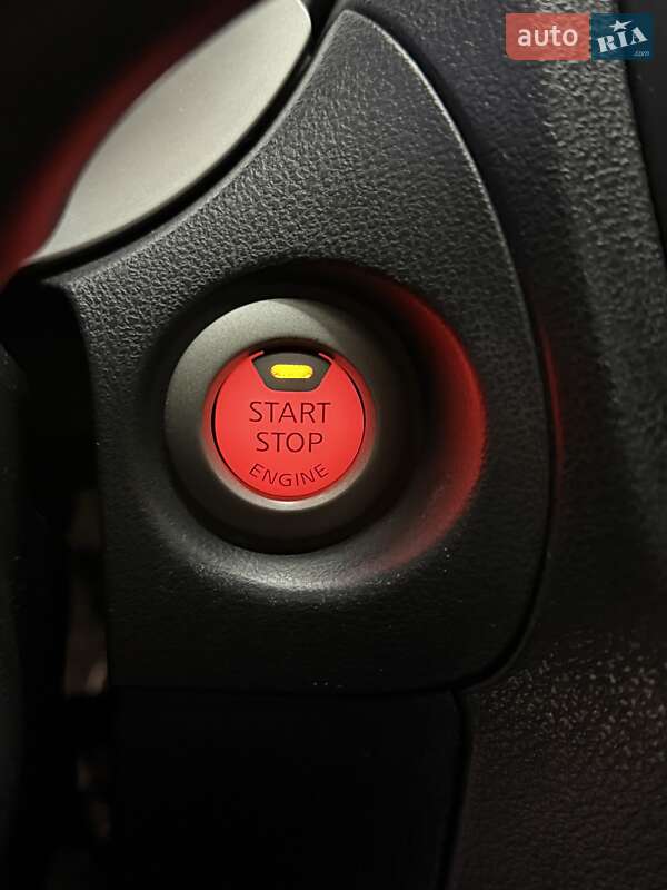 Внедорожник / Кроссовер Nissan Juke 2015 в Черновцах