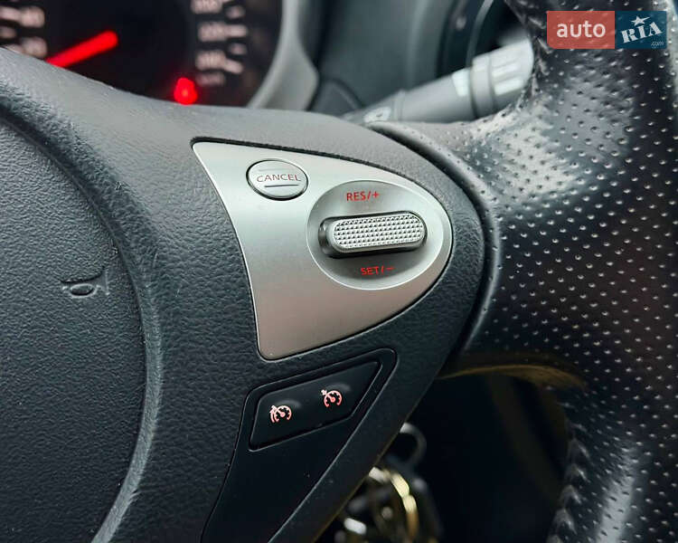 Внедорожник / Кроссовер Nissan Juke 2017 в Киеве