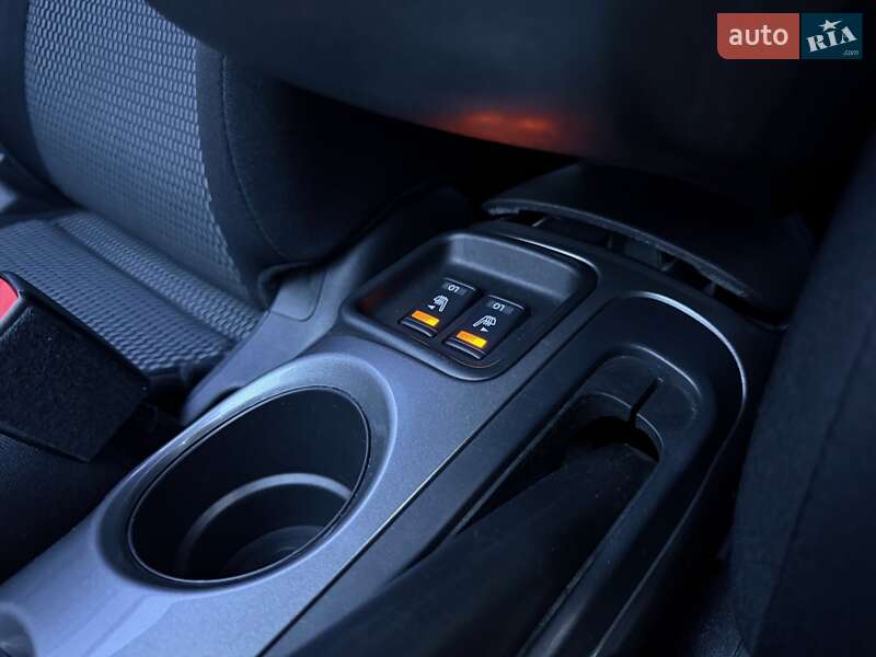 Внедорожник / Кроссовер Nissan Juke 2016 в Львове фото 85 Внедорожник / Кроссовер Nissan Juke 2016 в Львове