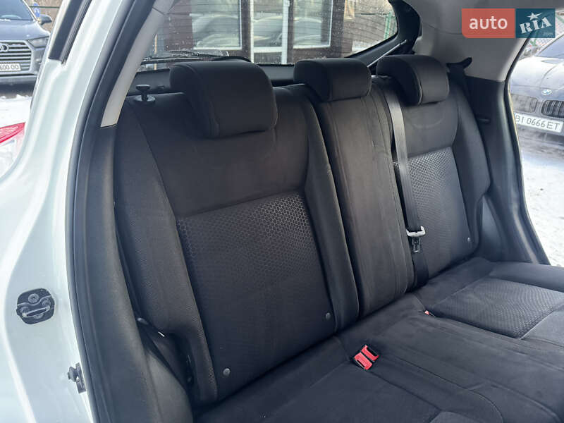 Внедорожник / Кроссовер Nissan Juke 2011 в Полтаве