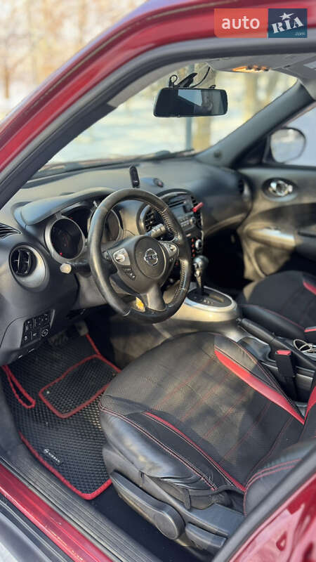Внедорожник / Кроссовер Nissan Juke 2012 в Макарове