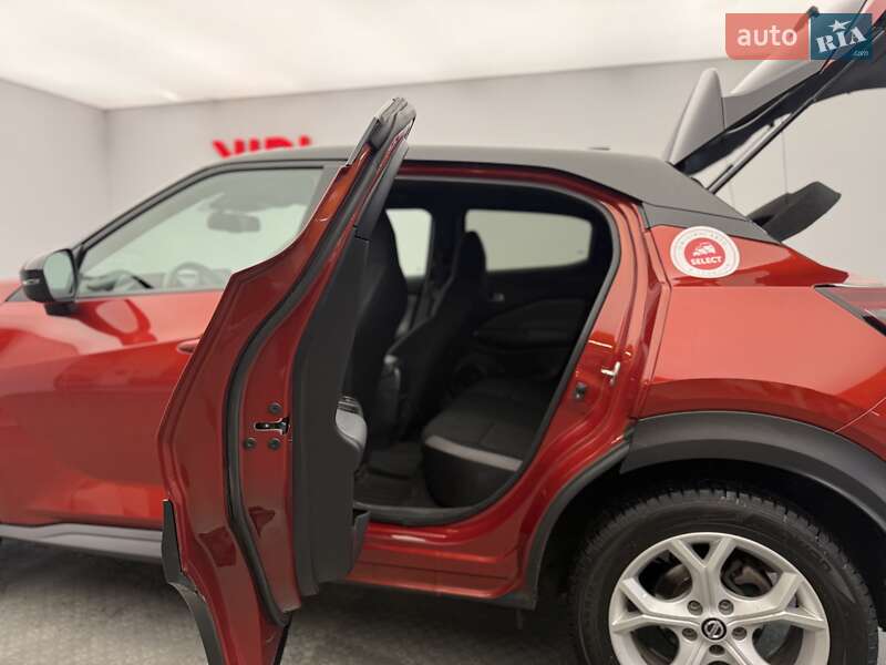 Внедорожник / Кроссовер Nissan Juke 2021 в Киеве
