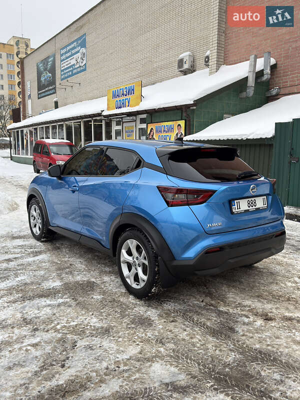 Внедорожник / Кроссовер Nissan Juke 2022 в Ровно