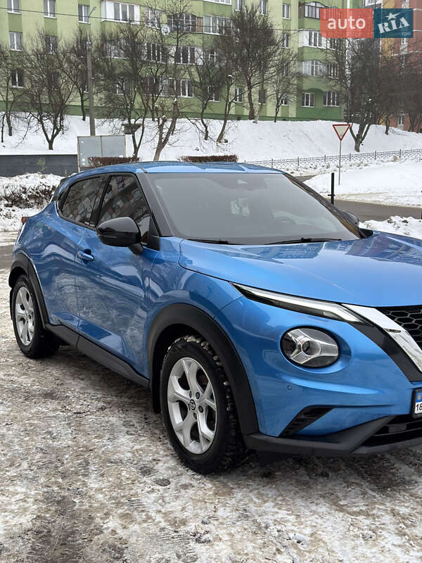 Внедорожник / Кроссовер Nissan Juke 2022 в Ровно
