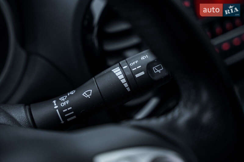 Внедорожник / Кроссовер Nissan Juke 2013 в Киеве