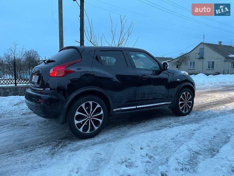 Позашляховик / Кросовер Nissan Juke 2011 в Демидівці