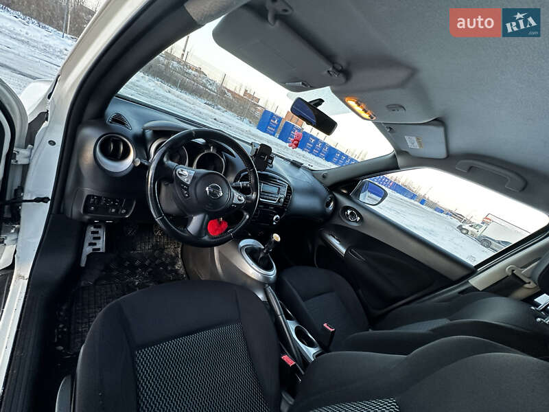 Внедорожник / Кроссовер Nissan Juke 2015 в Виннице