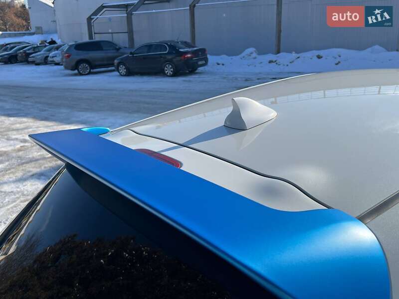 Внедорожник / Кроссовер Nissan Juke 2019 в Львове