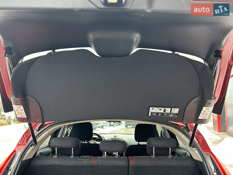 Внедорожник / Кроссовер Nissan Juke 2011 в Черкассах