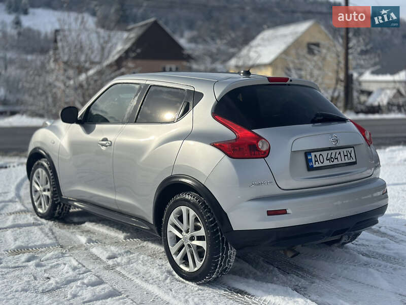 Внедорожник / Кроссовер Nissan Juke 2011 в Сваляве фото 14 Внедорожник / Кроссовер Nissan Juke 2011 в Сваляве